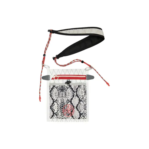 The MAD HATcher Polyamide Saddle Pouch Bag, Crossbody Bag Unisex White