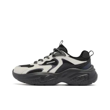 QIAODAN Non slip Lightweight Low Top Casual Shoes Women's Black White