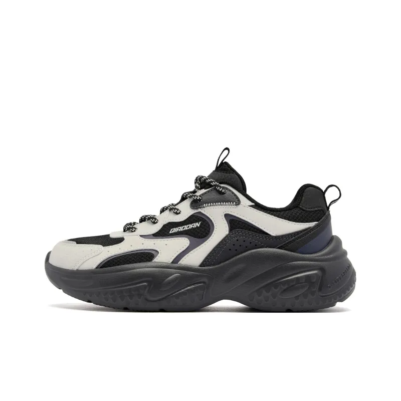 QIAODAN Non slip Lightweight Low Top Casual Shoes Women's Black White-0