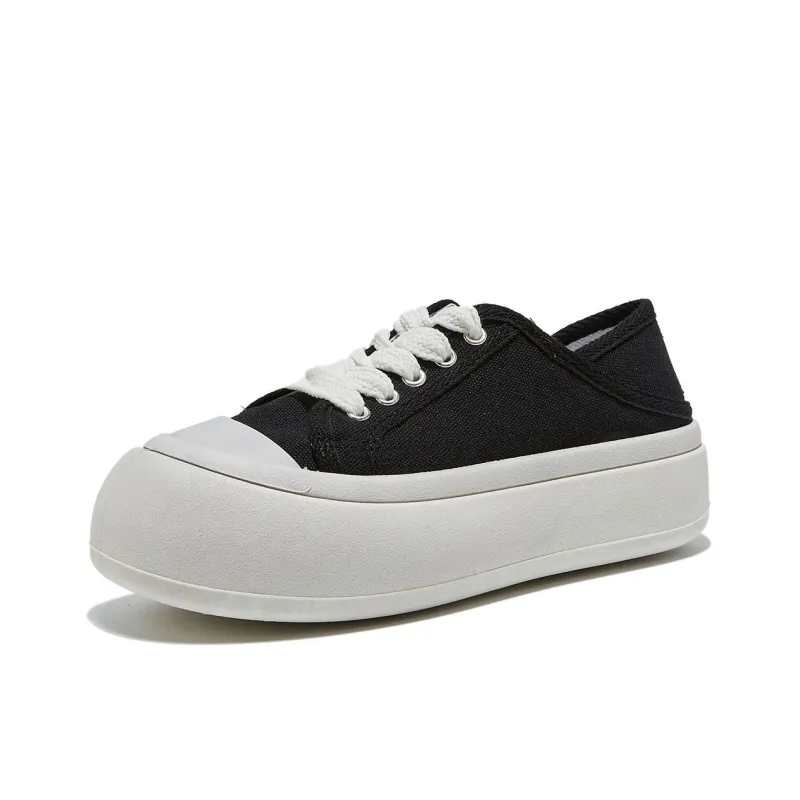 Little Red Man Low Top Skateboard Shoes Women's Black-0