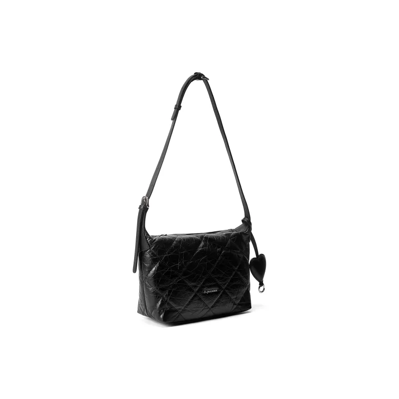 AQUASCUTUM Top Grain Cow Leather Shoulder Bag Women's Black-1