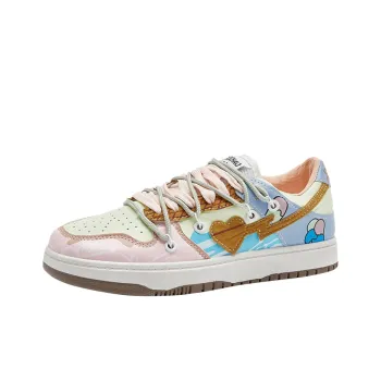 Little Red Man Low Top Skateboard Shoes Women's Ice Cream