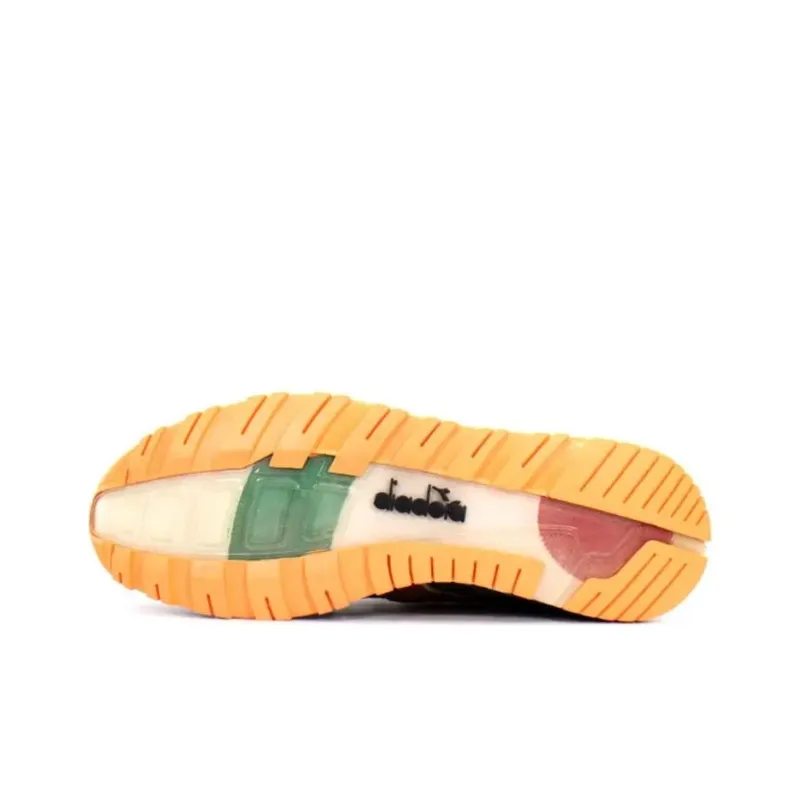 Diadora N9002 24 Kilates X Mita Sneakers X Mighty Crown Respect Over Hate-3