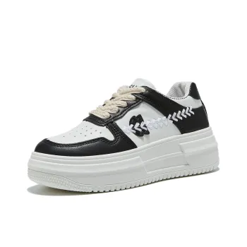 Little Red Man Slip Resistant Cushioning Abrasion Resistant Low Top Skateboard Shoes Women's