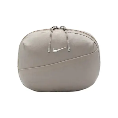 Nike Aura Crossbody Bag 2L