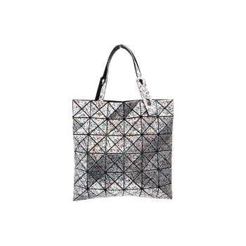 ISSEY MIYAKE Handbags