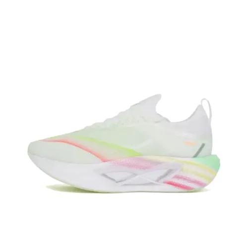 XTEP Colorful Clouds Anti Slip Wear Resistant Low Top Casual Running Shoes Women's White Green