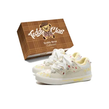Teddy Bear Collection Low Top Skateboard Shoes Women's Cranberry