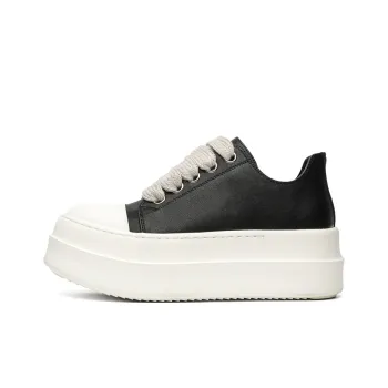 Chi Wolf Low Top Skateboard Shoes Unisex Black