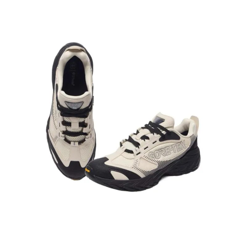 KOLON SPORT Cushioning Anti Slip And Wear Resistant Low Top Trekking Shoes Unisex Light Gray-1