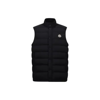 Moncler Barthe Logo Patch Quilted Gilet