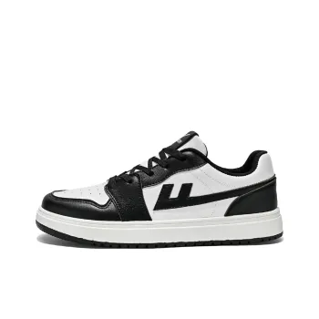 Warrior Durable Lightweight Coverage Low Top Skateboard Shoes Unisex White Black