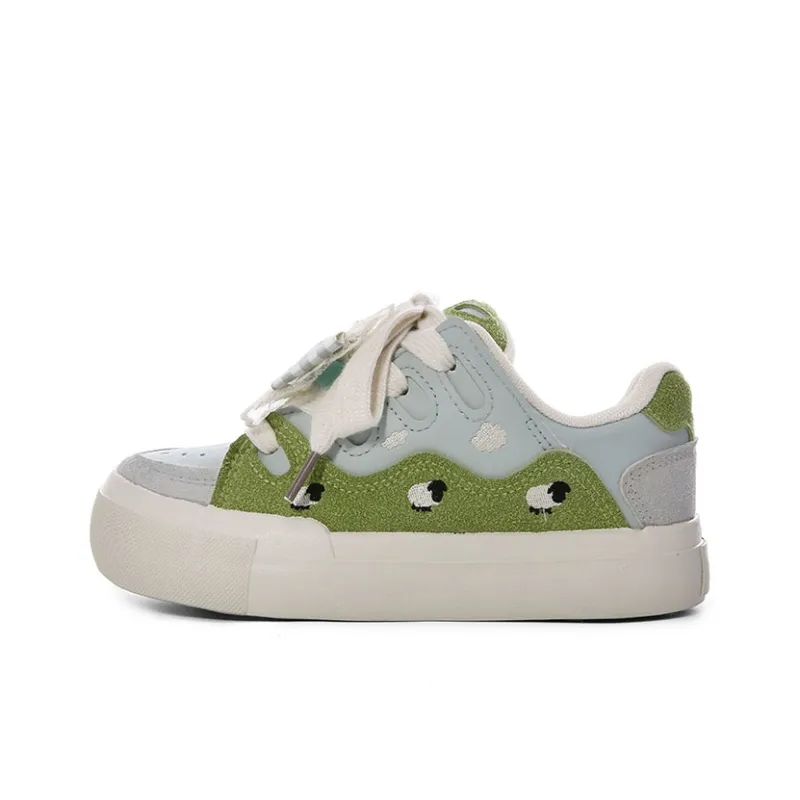 Cob Wear resistant And Lightweight Low Top Skateboard Shoes Women's-1