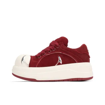 SMILEY White Whale Series Low Top Skateboard Shoes Women's Red Velvet