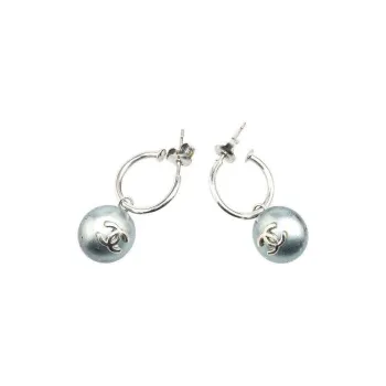 CHANEL 2000 Swing Faux Pearl Push Back Earrings Costume Earrings