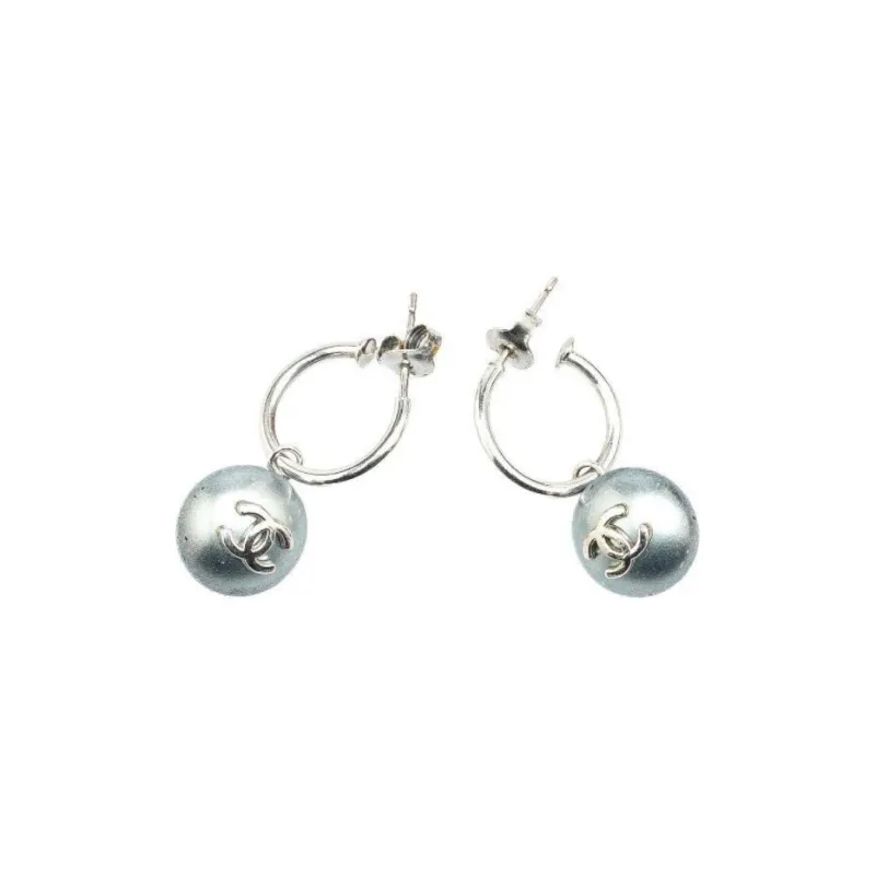 CHANEL 2000 Swing Faux Pearl Push Back Earrings Costume Earrings-0