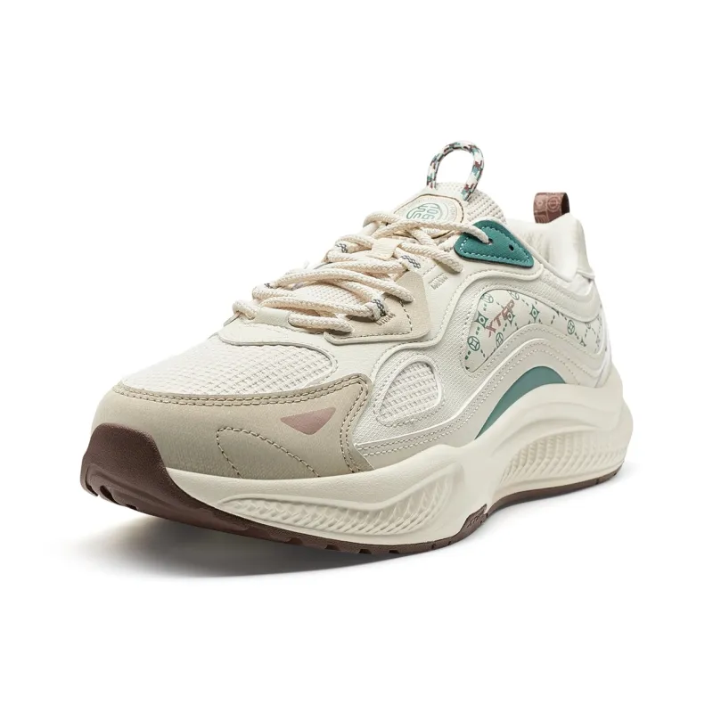 XTEP Non slip Lightweight Low Top Casual Shoes Men's Beige Green-1
