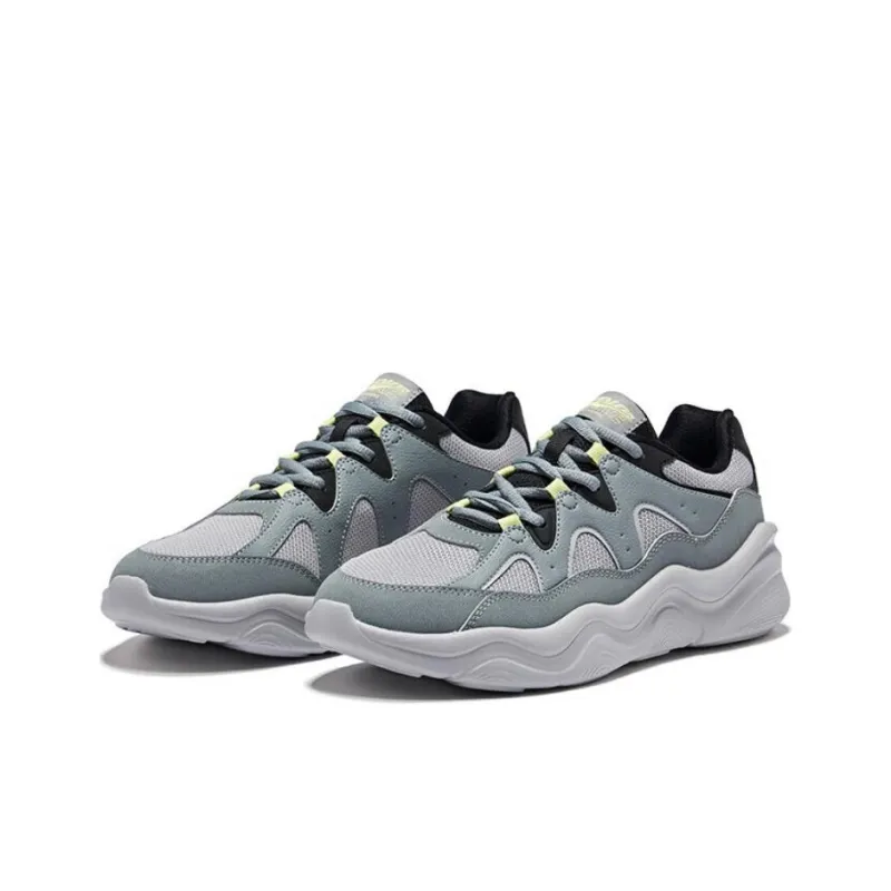 Erke Cushioned Slip Resistant Coverage Low Top Casual Shoes Men's Gray-2