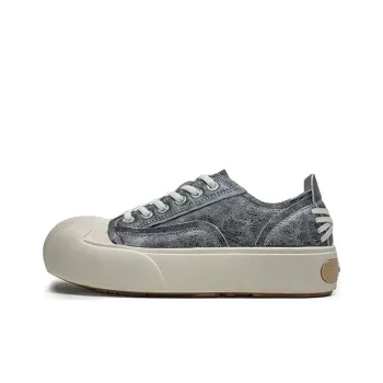 Year By Year Abrasion Resistant Low Top Skateboard Shoes Unisex