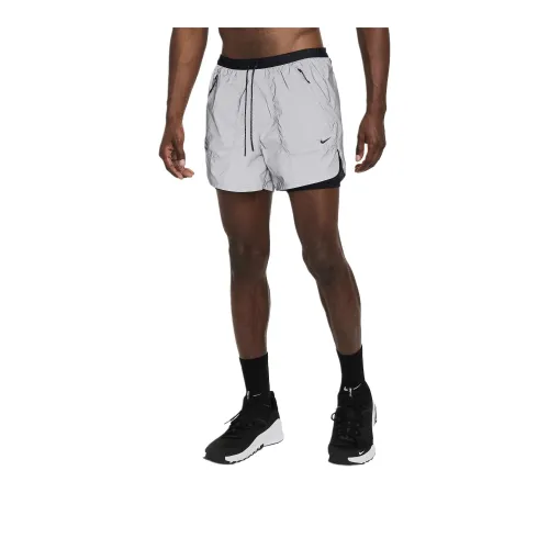Nike Running Division Men's 4' Dri FIT Adv Reflective 2 in 1 Running Shorts