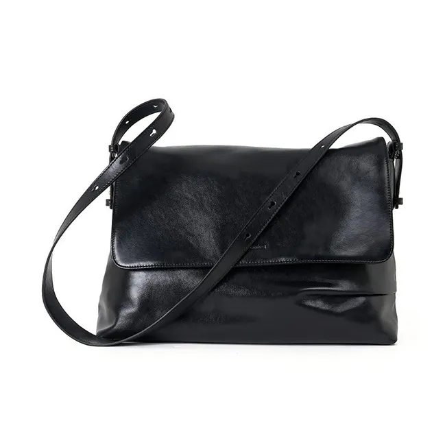 AQUASCUTUM Cow Leather Shoulder Bag Medium Size Women's Black-1