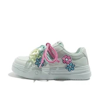 MEAKKEA Non slip Lightweight Low Top Skateboard Shoes Women's
