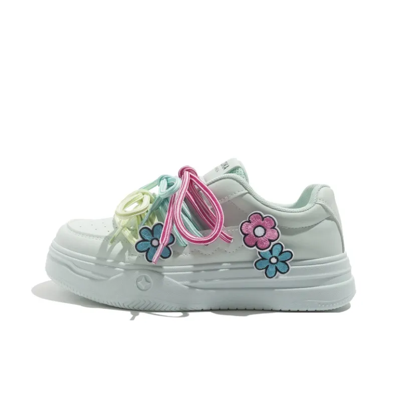 MEAKKEA Non-slip Lightweight Low-Top Skateboard Shoes Women's-0