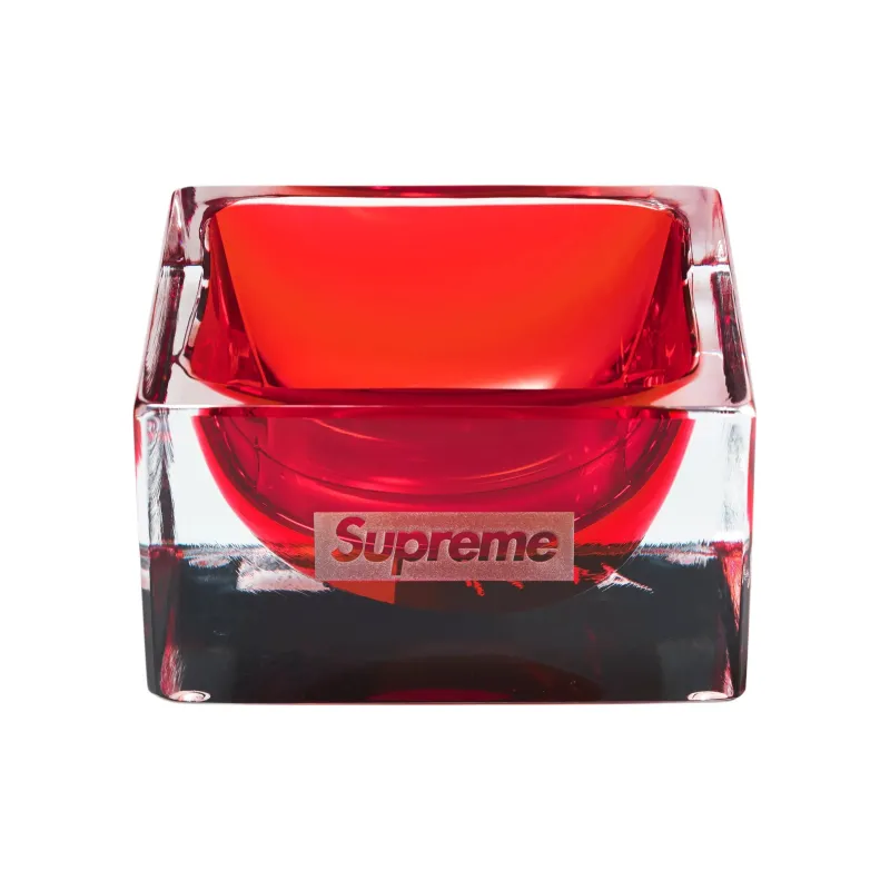 Supreme Ashtrays-1