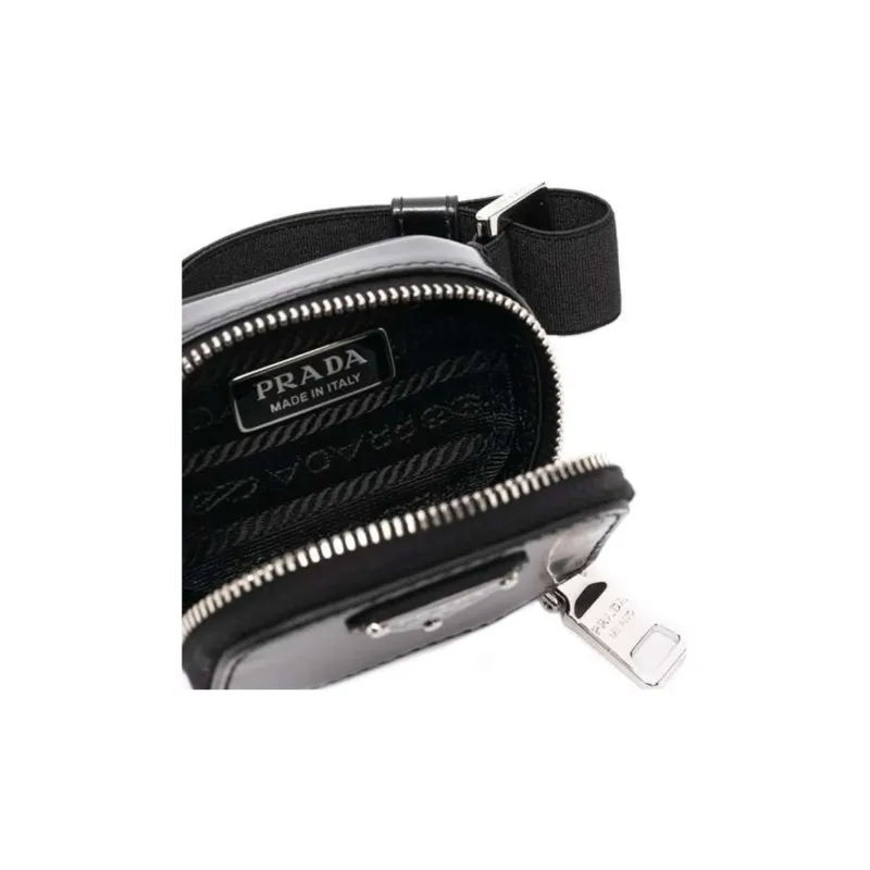 PRADA Calfskin Wallet Unisex Black-4