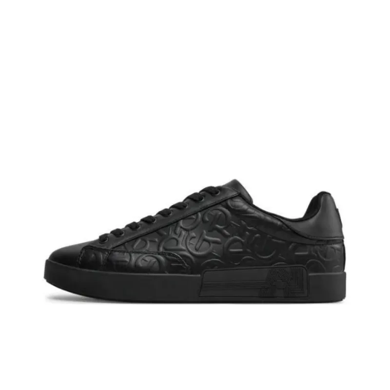 GUESS Low Top Skateboard Shoes Men's Black-0
