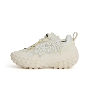 PAIN OR PLEASURE Low Top Chunky Sneakers Unisex Rice Brightening