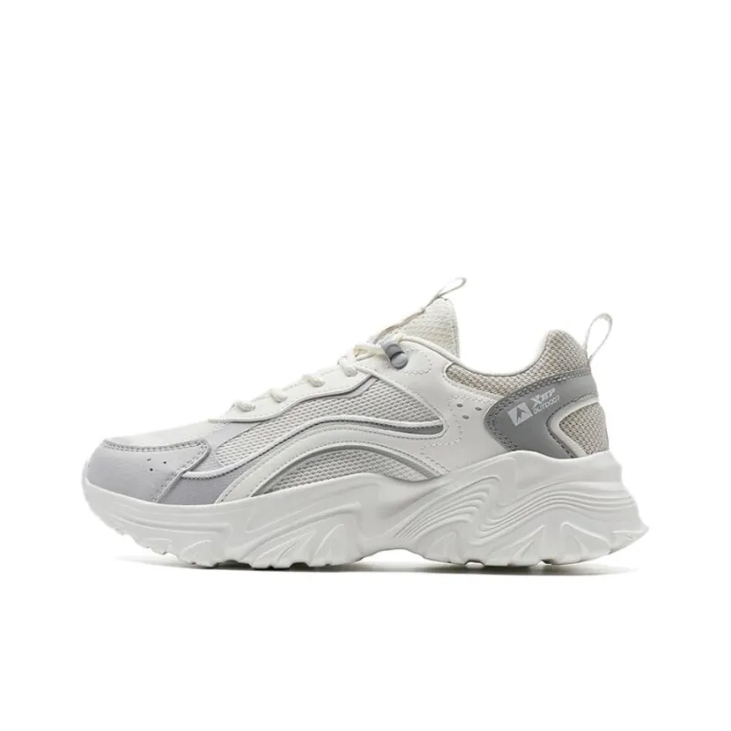 XTEP Abrasion Resistant Slip Resistant Cushioning Low Top Outdoor Shoes Women's White Gray-0