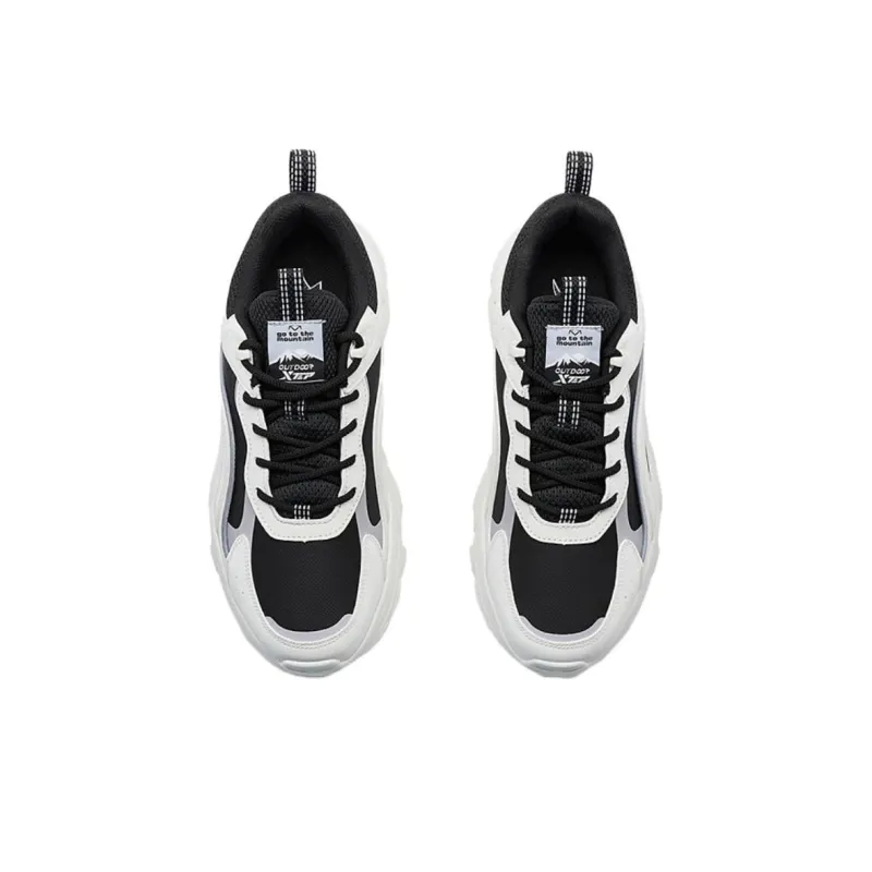 XTEP Slip Resistant Cushioning Wear Resistant Low Top Outdoor Shoes Women's White Black-3