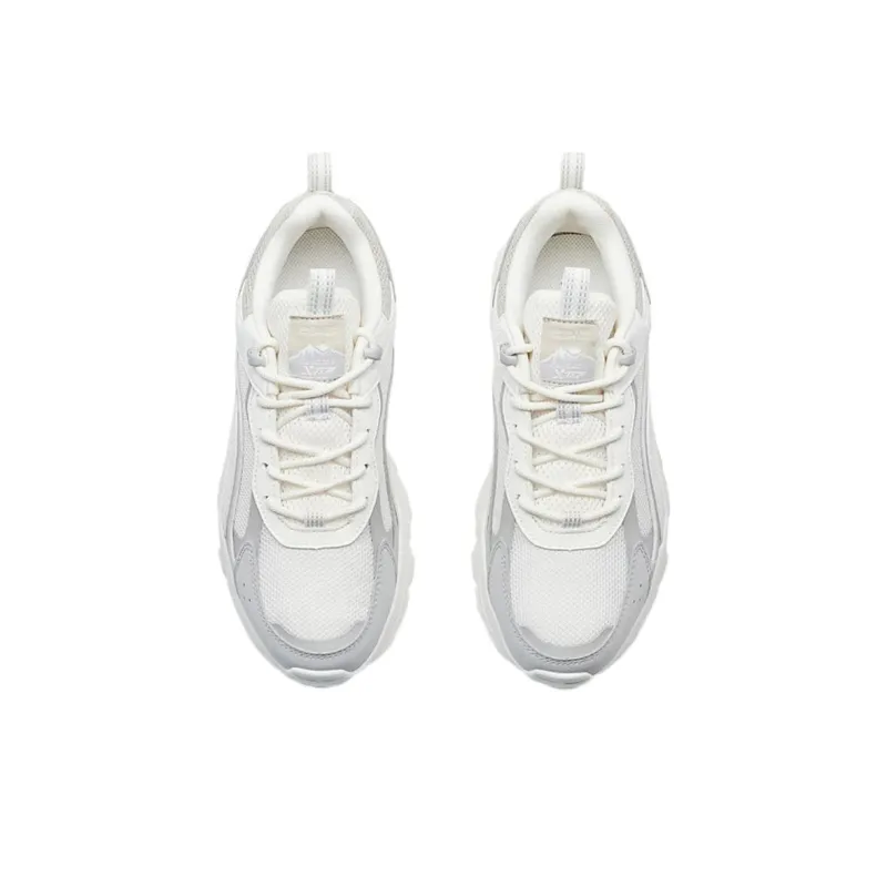XTEP Abrasion Resistant Slip Resistant Cushioning Low Top Outdoor Shoes Women's White Gray-3