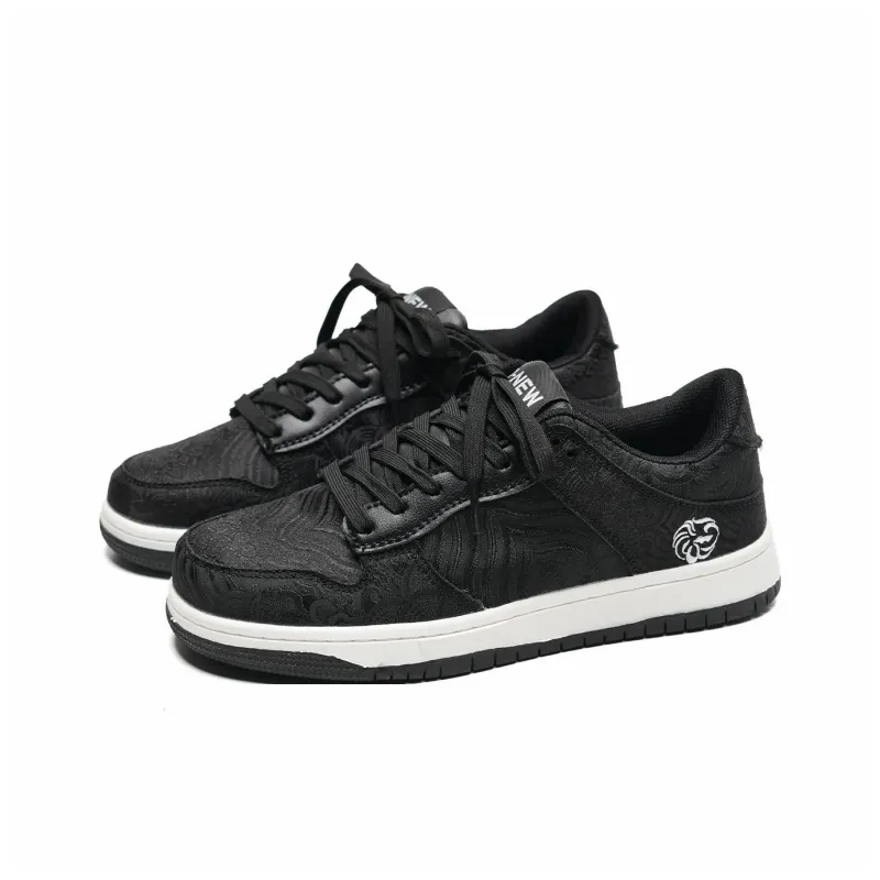 Teddy Bear Collection Coverage Slip Resistant And Abrasion Resistant Low Top Skateboard Shoes Unisex-1