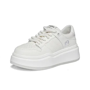 Golden Silk Rabbit Low Top Skateboard Shoes Women's