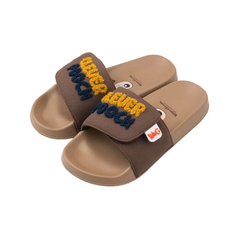 SHIGUDE x Super Invincible Dog Slippers Unisex Black-12