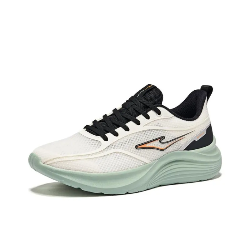 Erke Meteor Slip Resistant Cushioning Coverage Low Top Casual Running Shoes Men's White Black Green-1