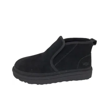 UGG Neumel Minimal Abrasion Resistant Short Snow Boots Men's Black