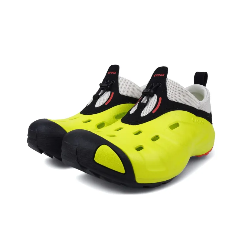Crocs QUICK TRAIL Clogs Men's Yellow-2