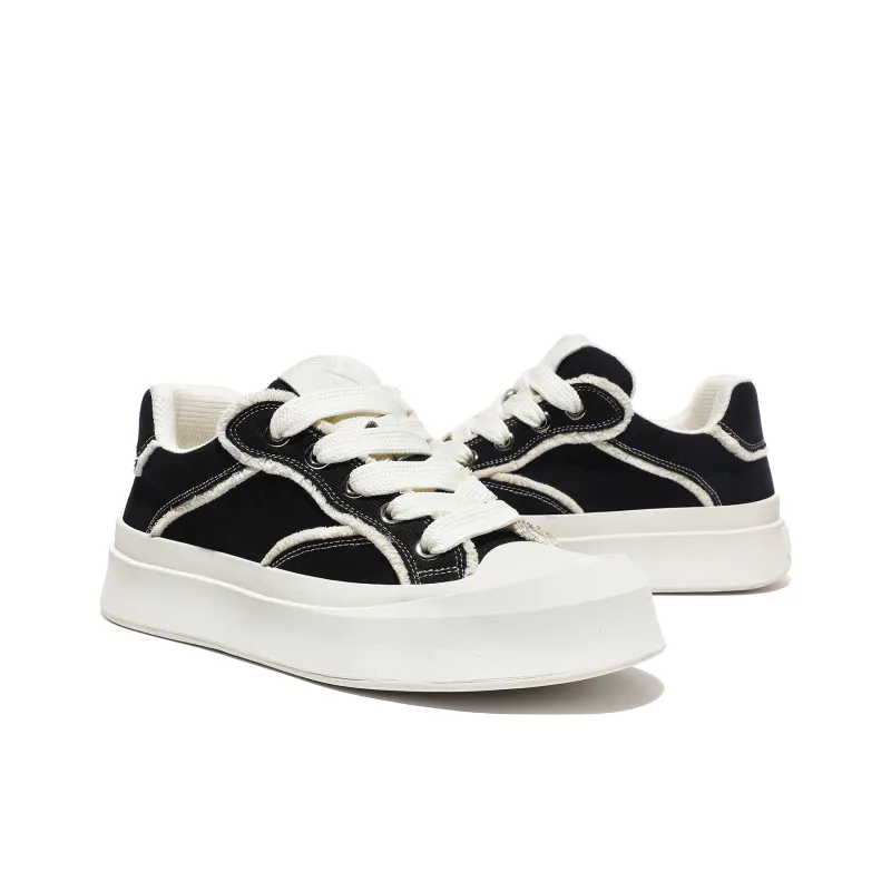 MOREMORENOISE Coverage Balance Wear Resistant Lightweight Slip Resistant Low Top Canvas Shoes Unisex White Black-2
