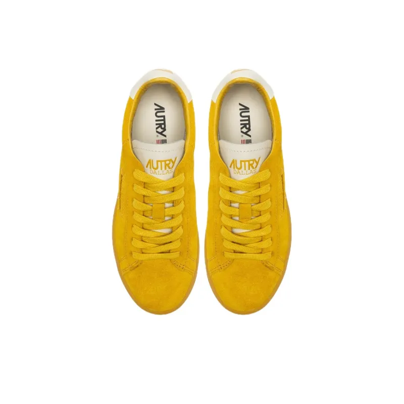 AUTRY Dallas Slip Resistant Low Top Skateboard Shoes Women's Yellow-3
