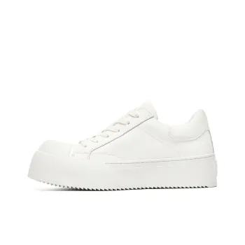 Chi Wolf Slip Resistant Low Top Skateboard Shoes Unisex