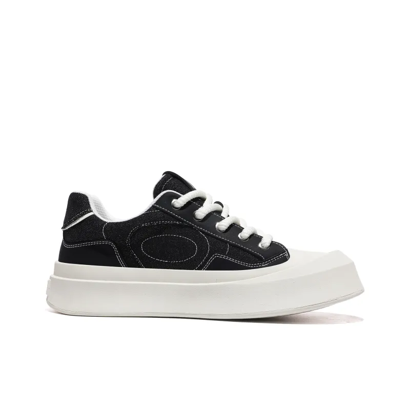 MOREMORENOISE Coverage Breathable Slip Resistant Low Top Canvas Shoes Unisex White Black-1
