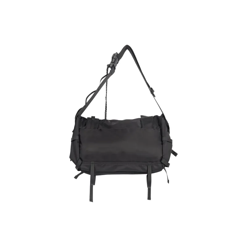 TAKI Shoulder Bags Black-2