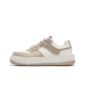 Erke Coverage Anti Slip And Wear Resistant Low Top Skateboard Shoes Women's White Beige