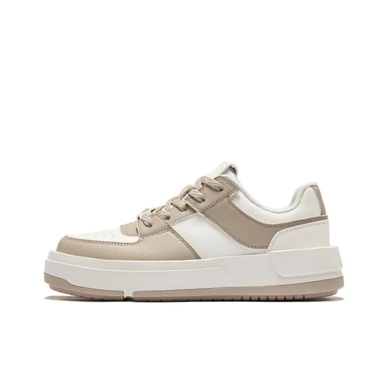 Erke Coverage Anti Slip And Wear Resistant Low Top Skateboard Shoes Women's White Beige-0