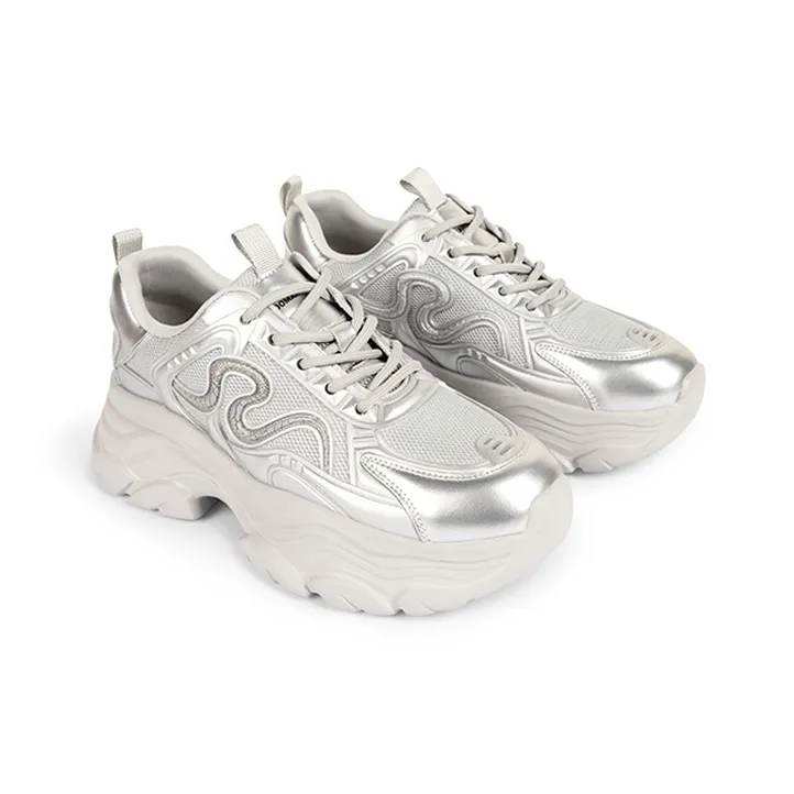 TOOMANYSHOES Heart Gravity Low-Top Chunky Sneakers Women's-2