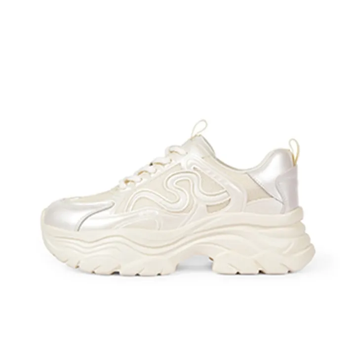 TOOMANYSHOES Heart Gravity Low-Top Chunky Sneakers Women's-6