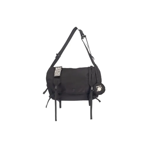 TAKI Shoulder Bags Black